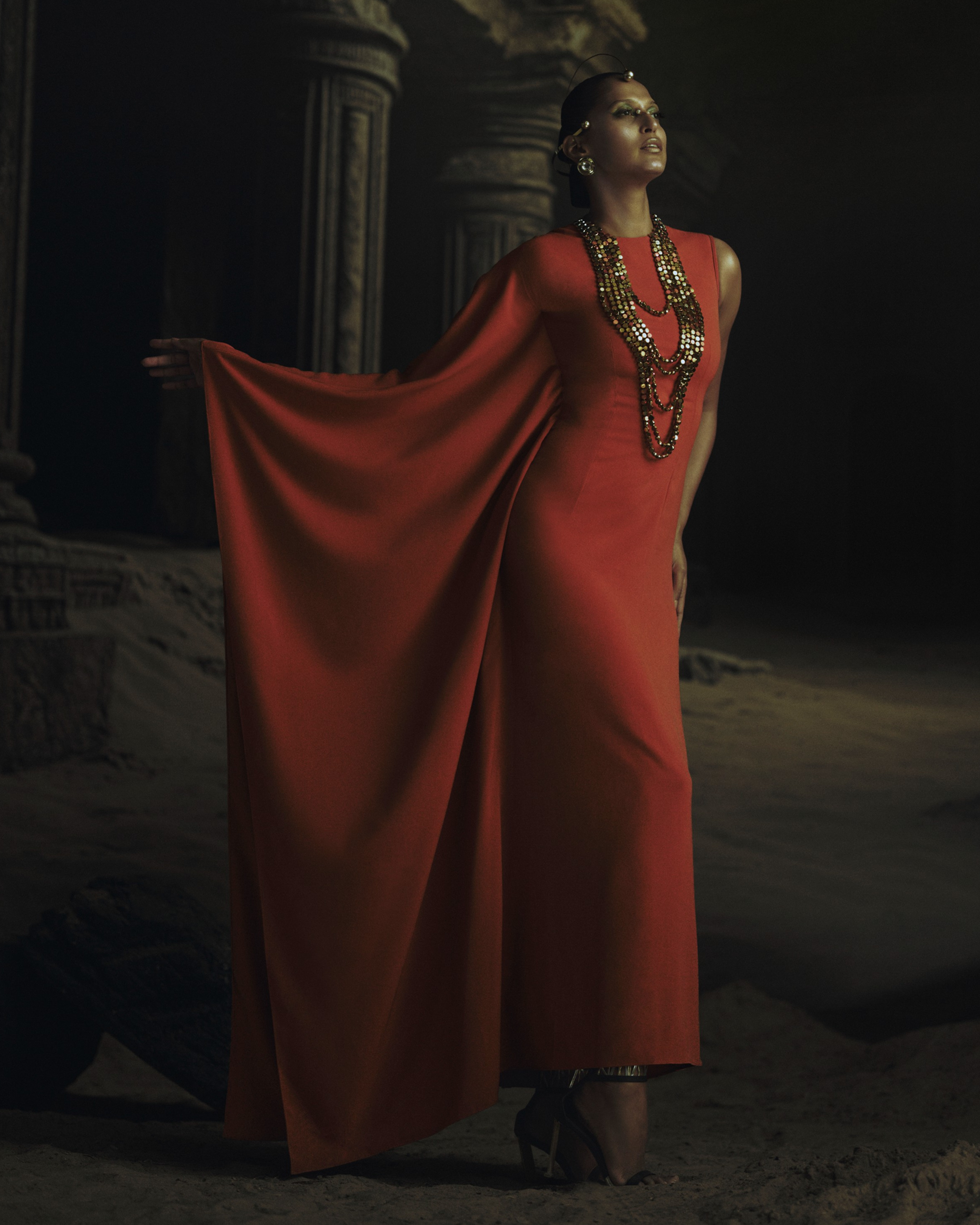 Rust Metallic Bead Necklace Kaftan